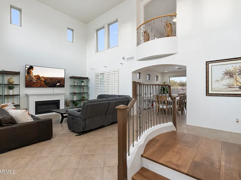 4132 E Pullman Rd — Photo 5