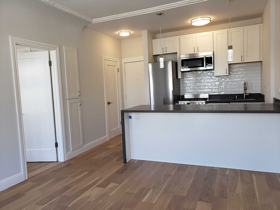 2nd image of 3649 18th St #11