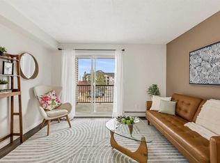 2395 W Eversyde Ave SW #1208, Calgary, AB T2Y 0B4