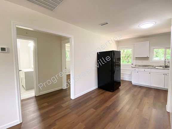 3rd image of 26 Renrick Dr #B