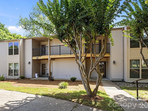 2nd image of 11069 Cedar View Rd