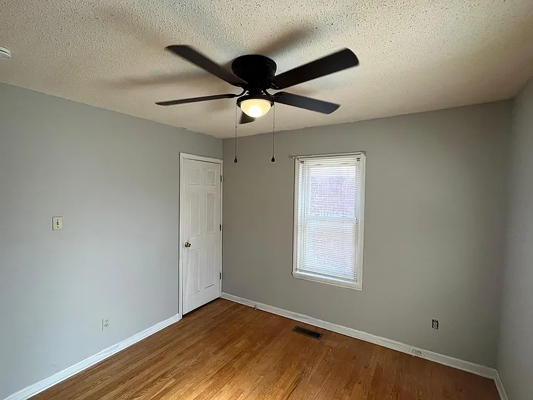 6148 Laura Ave — Photo 39