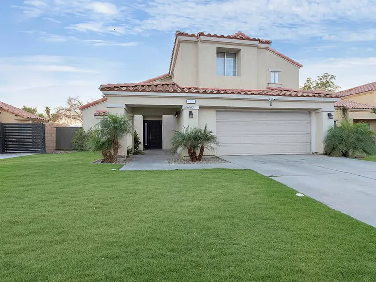 Willow Ln — Photo 87