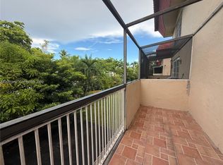 Castle Apts Condo, Miami, FL 33176