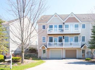 57 Anchor Rode Dr #9, Manistee, MI 49660