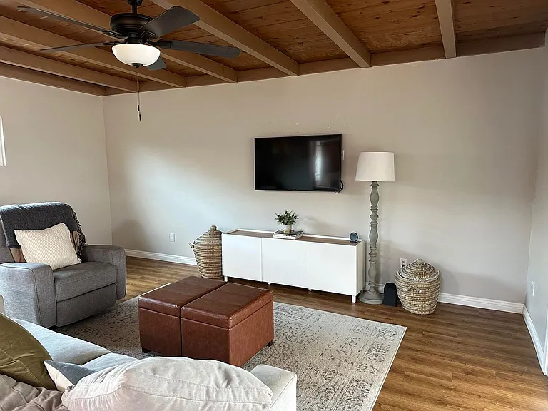 6642 Carthage St — Photo 16