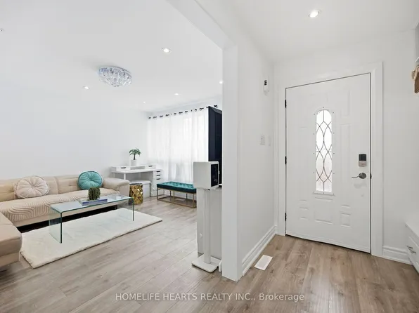 1021 Midland Ave #4, Toronto, ON M1K 4G7