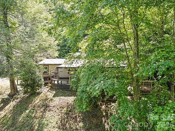 2nd image of 102 Serenity Ln