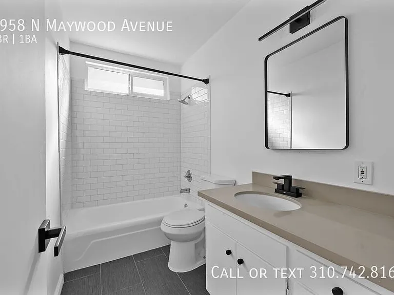 4958 N Maywood Ave — Photo 9