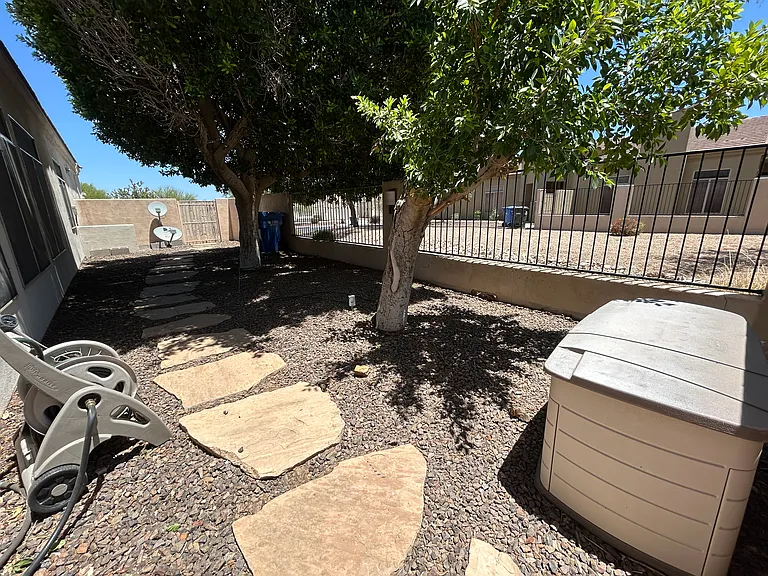 2041 E Fawn Dr — Photo 64