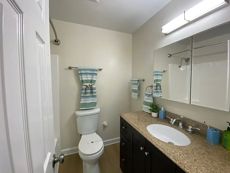 Breakwater Townhomes — Photo 21