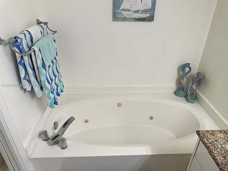 3530 Mystic Pointe Dr #2607 — Photo 23