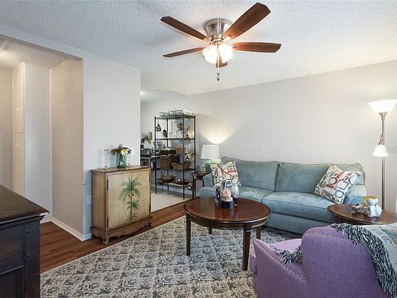 4th image of 2624 47th Ave N