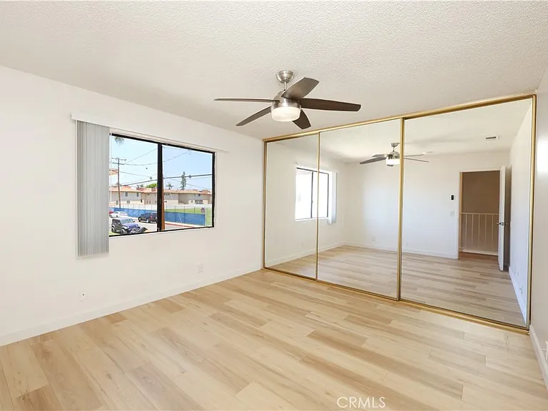 10355 La Reina Ave #A — Photo 13