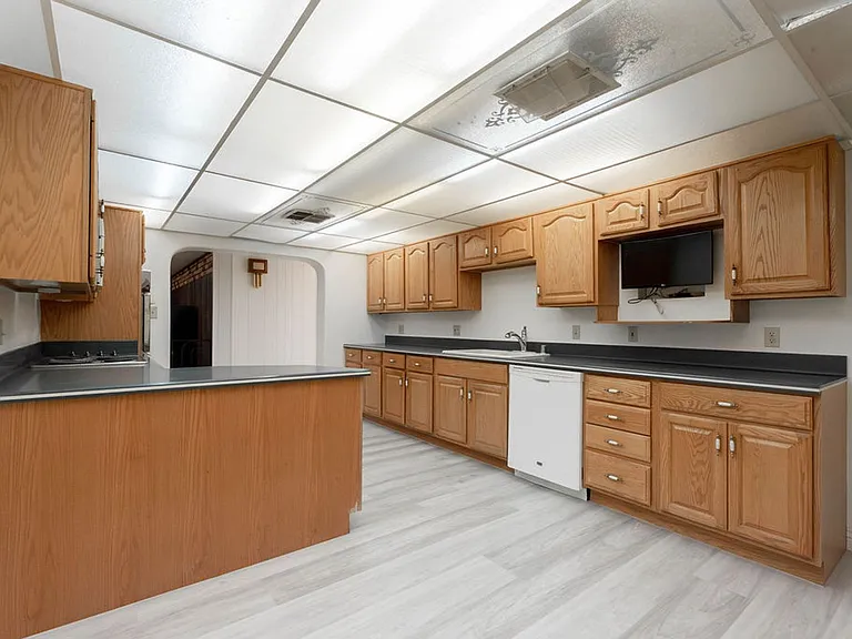 5185 Sun Valley Dr — Photo 6