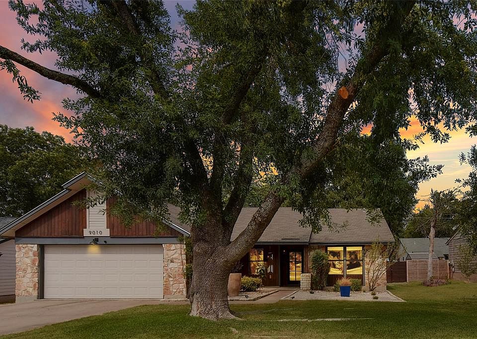 1st image of 9010 Texas Oaks Dr