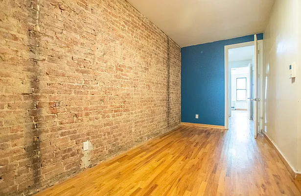 Rented by Commercial Capital Resources INC | media 39