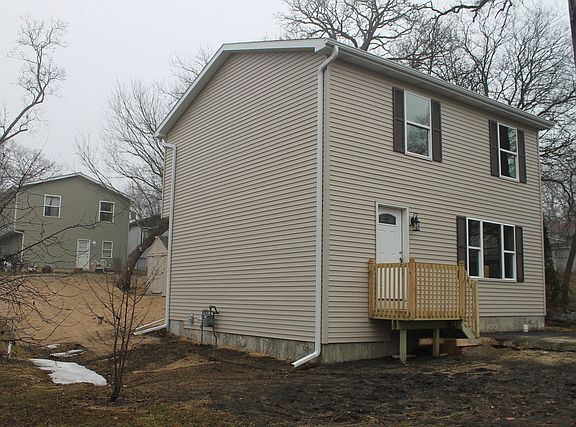 2nd image of 26184 W Van Buren St