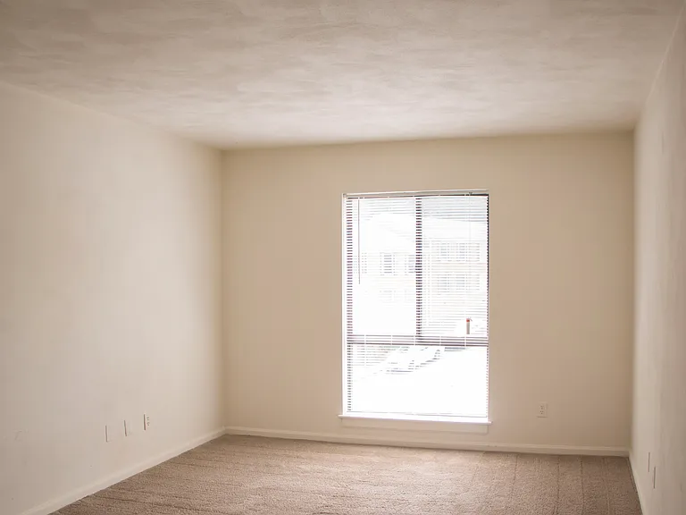 Princeton Circle West Apartments — Photo 140