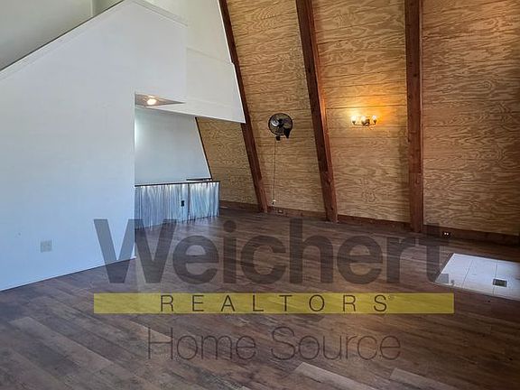 4th image of 604 N 9th St