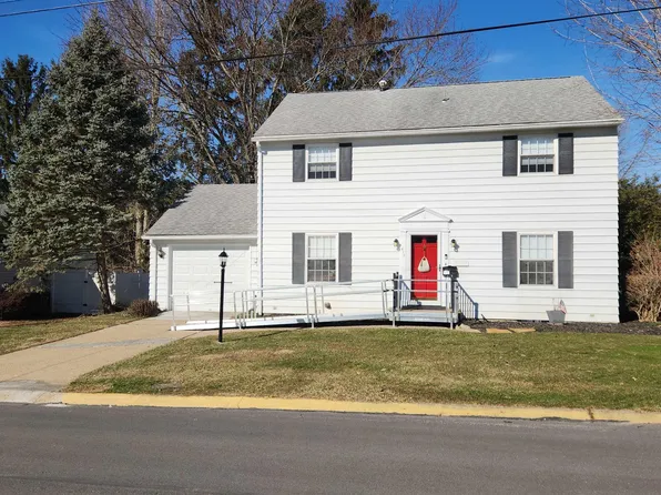 677 Bellaire Dr, Morgantown, WV 26505