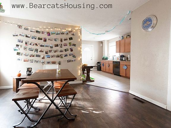 3rd image of 101 Chestnut St House 1