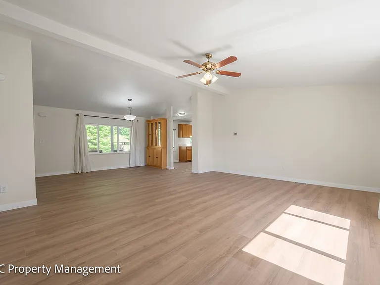 76848 London Rd — Photo 6