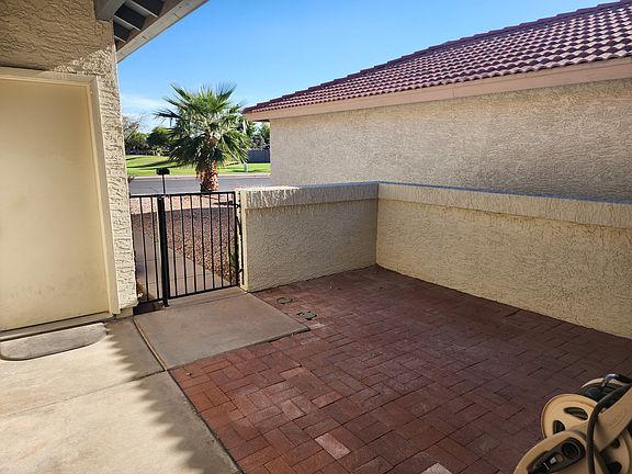 FRONT COURTYARD