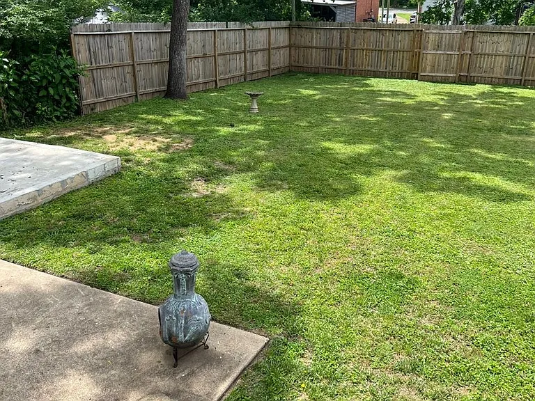 2815 W Linden Ave — Photo 22