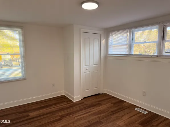 704 N 16th St, Erwin, NC 28339