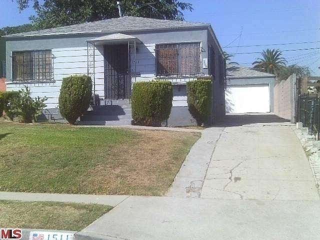 1st image of 1511 W 104th St