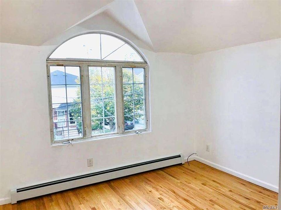 2nd image of 3-26 126th St #2