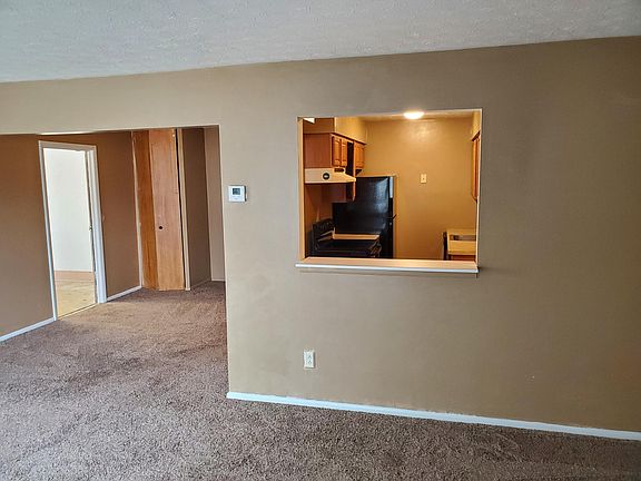 4th image of 3094 Princeton Dr Unit 3094