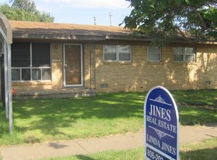 1513 S Indiana St, Perryton, TX 79070