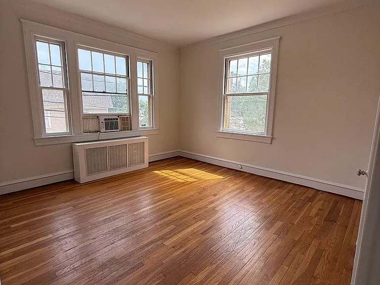 700 Prince Edward St #1 — Photo 15