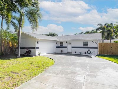 5571 57th Way N, Kenneth City, FL, 33709