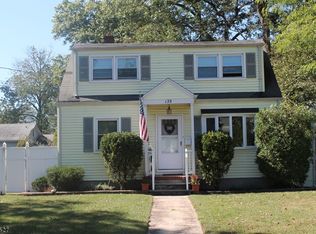 135 Stephenson Ave, Middlesex, NJ 08846