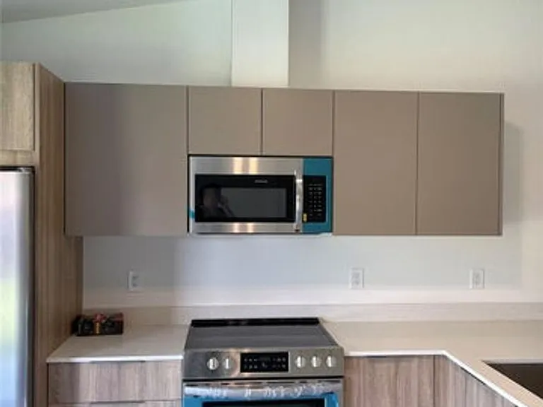 4741 SW 135th Pl — Photo 3