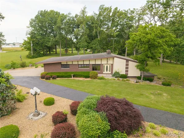 65 Northside Dr, Perryville, MO 63775