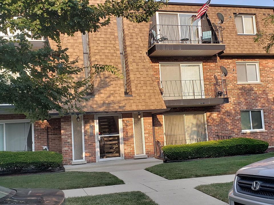 1st image of 10701 S Keating Ave APT 2D