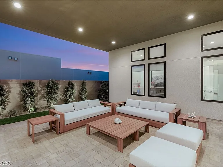 10964 Rossa Peak Ave — Photo 14