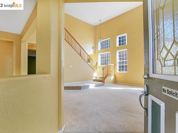 2nd image of 5127 Plumwood Way