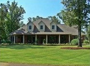 153 N Lane Dr, Tupelo, MS 38801