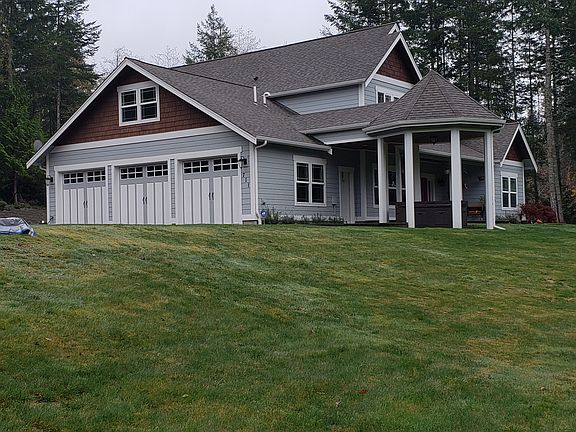 2nd image of 711 Fern Ln W
