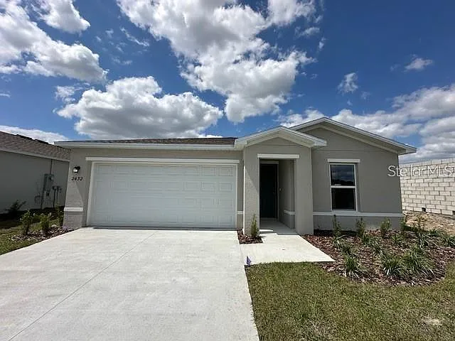 3 bed, 2.0 bath, 1263 sqft, $1,900 — Photo 1