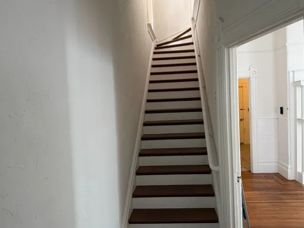 1712 Filbert St, Oakland, CA 94607