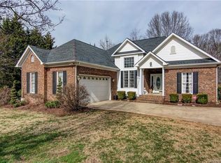 1003 Toncin Ave, Bessemer City, NC 28016