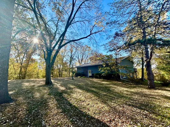 1520 NW 67th Pl, Des Moines, IA 50313