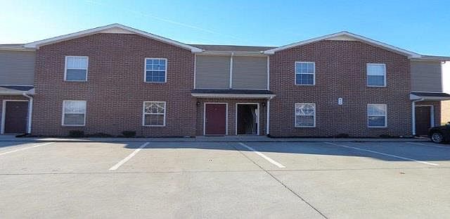 1st image of 812 Oak Arbor Ct APT B