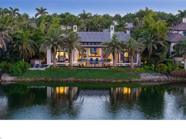 3065 Fort Charles DR, NAPLES, FL 34102